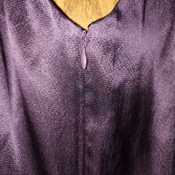 Banana Republic 100% Silk Dress Sleeveless Eggplant Color Lined Size 10 - Picture 9 of 13